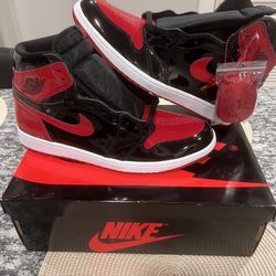 Jordan 1 High Patent Red Retro OG sz11.5