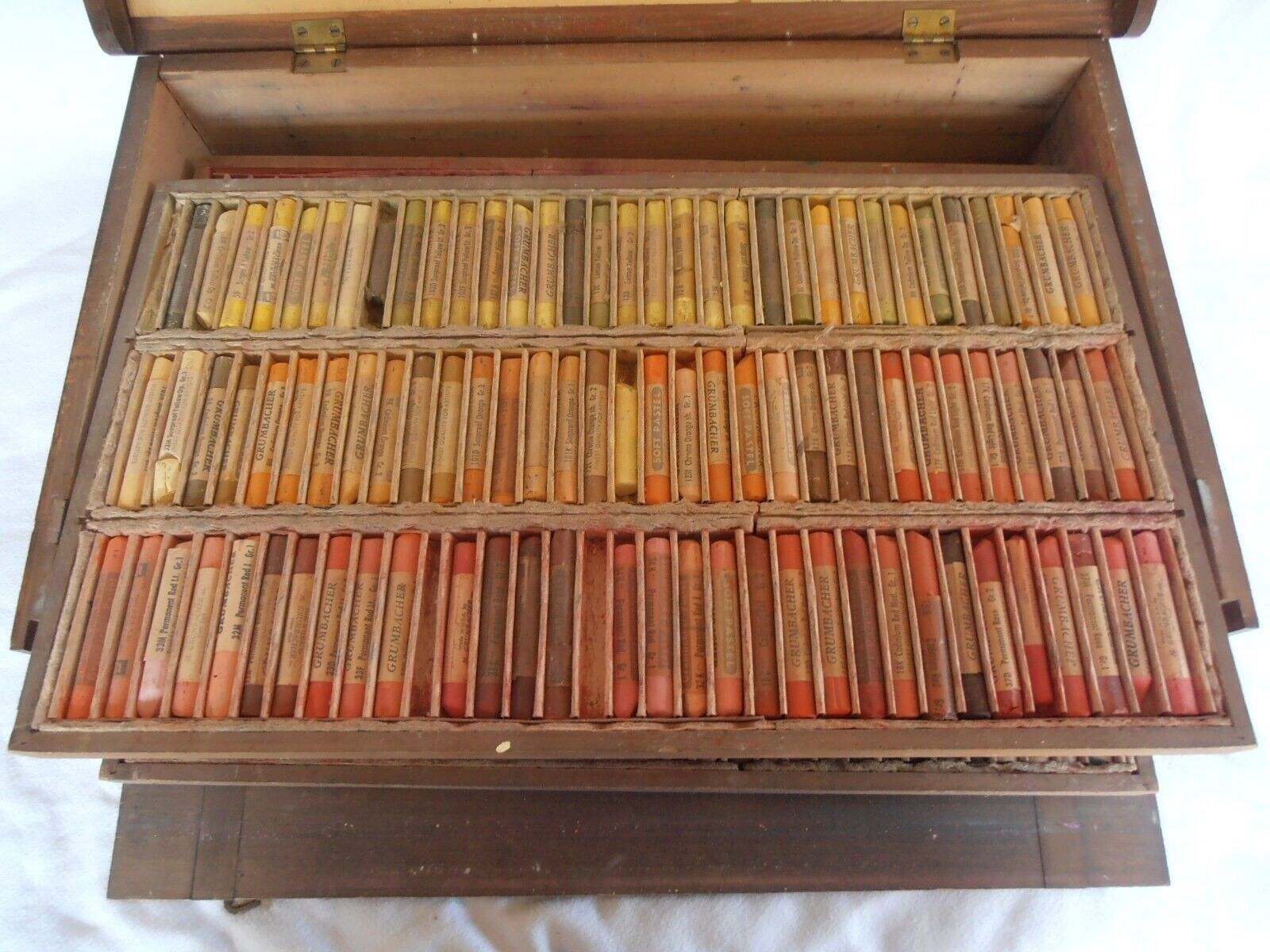 Vtg 4 Drawer Grumbacher Artists Finest Soft Pastels Art Director Set Wood  Case for Sale in Arley, AL - OfferUp