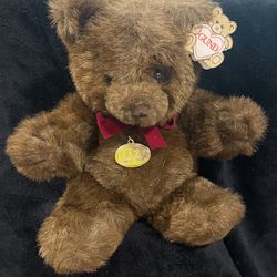 Vintage 1983 Gund Collectors Classic Closed Mouth Brown Bear 16” Stuffed Plush With Tags