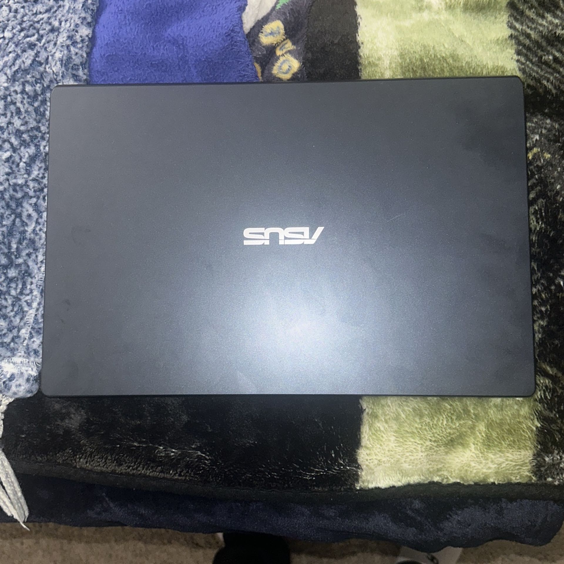 ASUS E410 Laptop