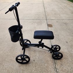 NEW - Zenart Knee Scooter