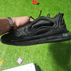 AIR MAX 720 SIZE 9  $140