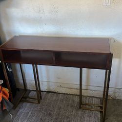 Slim Table 