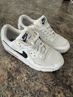 Women’s Nike air max size 7