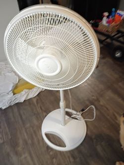 Lasko Pedestal Standing Fan White