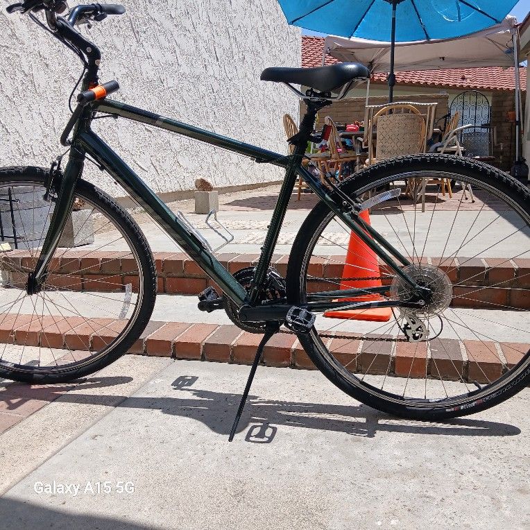 Specialized Crossroad L Sport Bike