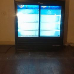 Red Bull Refrigerator 500$ Excellent Condition 