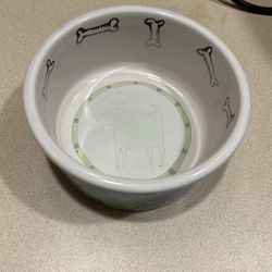 Ursula Dodge Pet Bowl