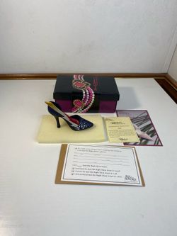 JUST THE RIGHT SHOE Zap 25072 Retired 3/02 Miniature Collectible High Heel