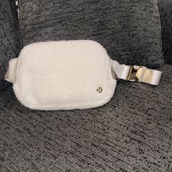 Lululemon Crossbody Bag 