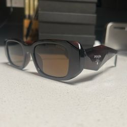 Pråda Brown Sunglasses 