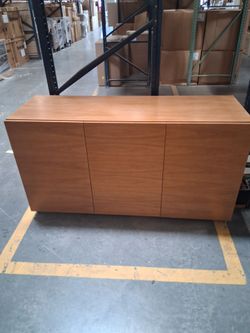 Dresser/tv stand