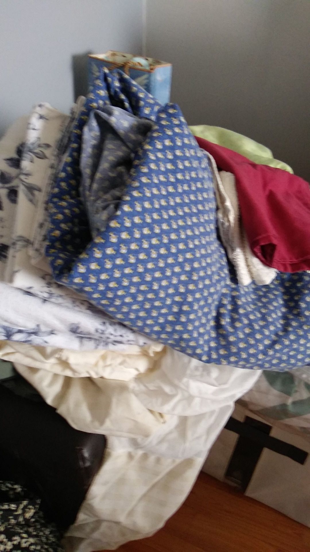 Sheets and fitted Queen size