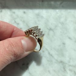 14k Gold Ring With 21 Small Diamonds