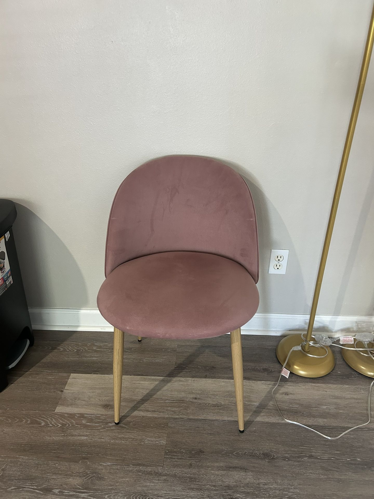 Desk Chair - Need Gone