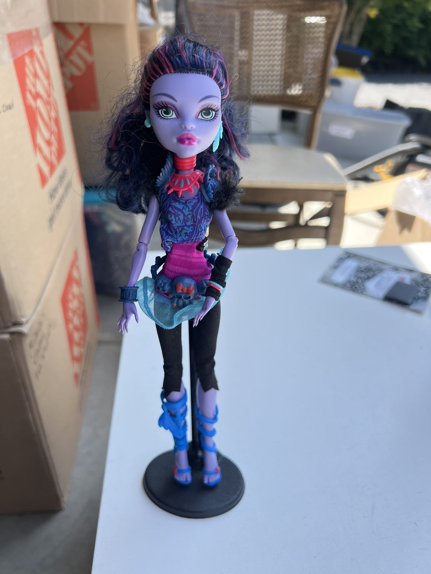 2013 Mattel Monster High Doll -Jane Boolittle