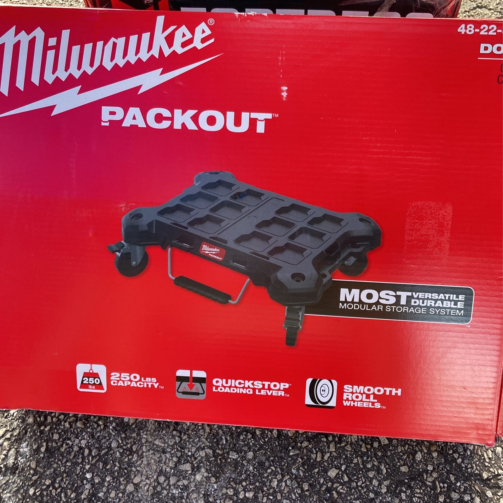 MILWAUKEE PACKOUT DOLLY