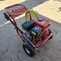 2,700 Psi Pressure Washer 