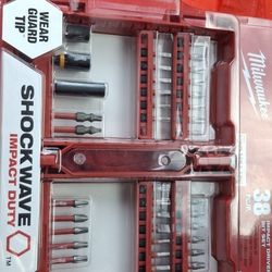 Milwaukee 38pc Bit Set New 