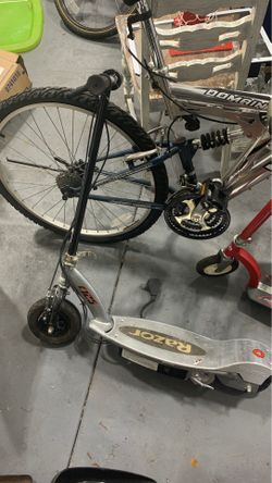 Razor E-125 motorized Electric scooter