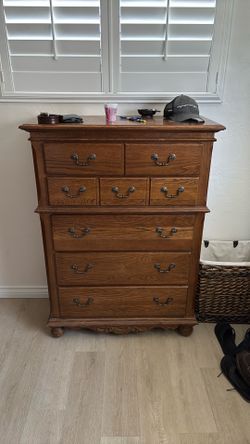 Dresser