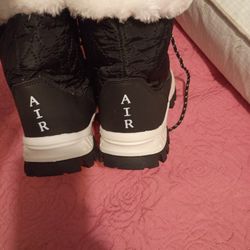 Snow Boots 