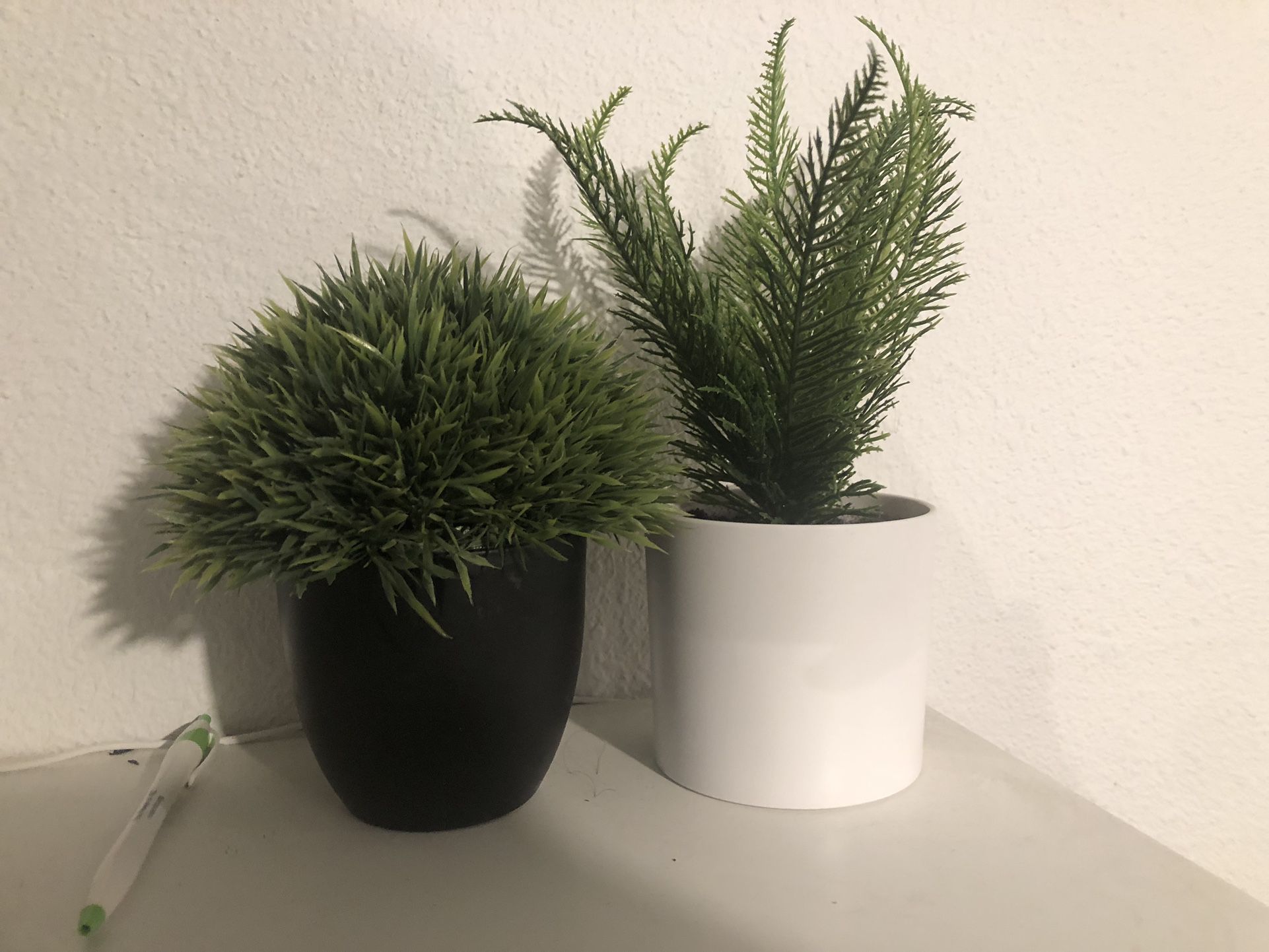 2 Fake Plants Small