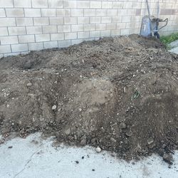 Free clean dirt Upland 10 Yard