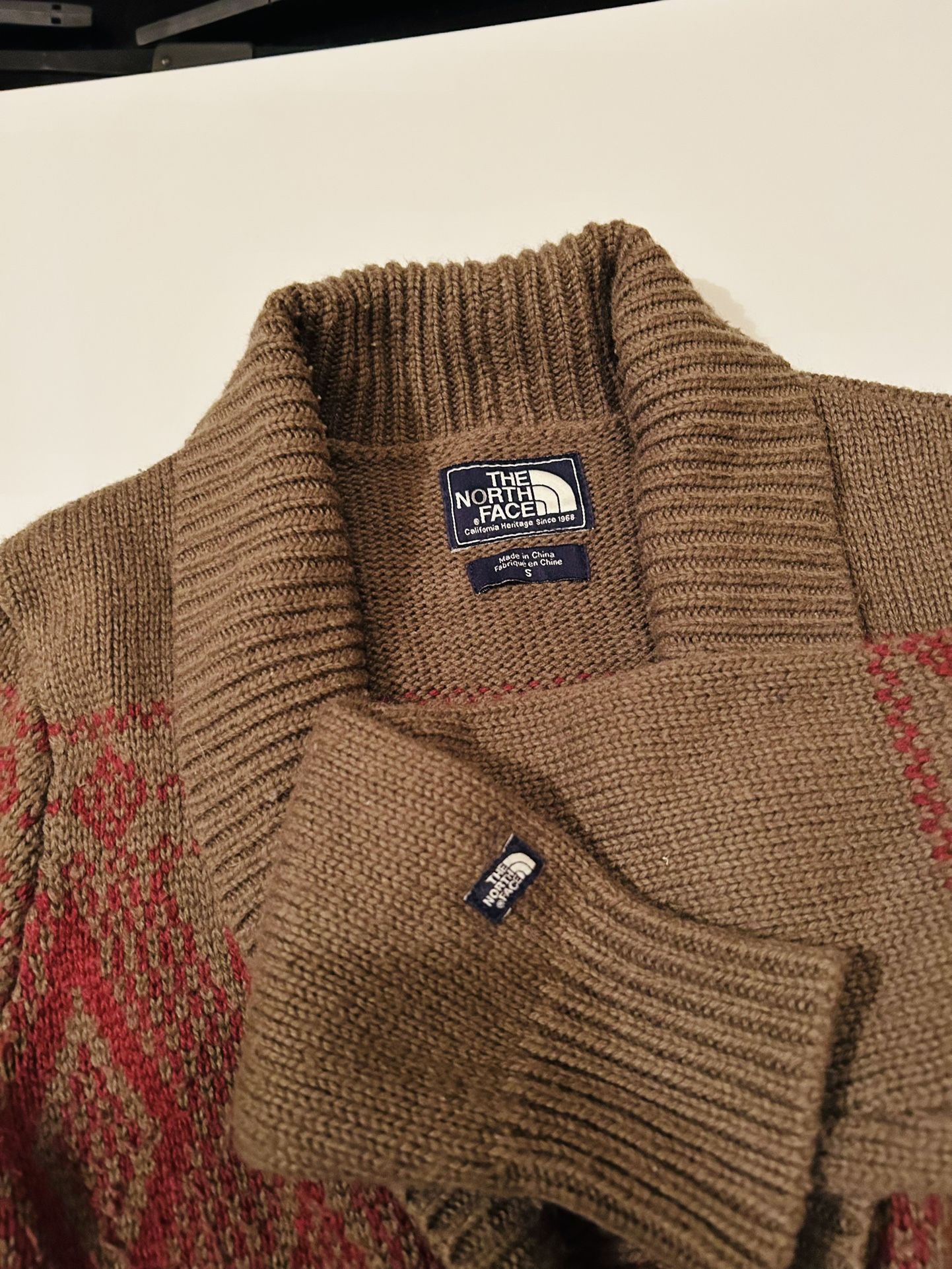 The North Face Cardigan Sweater Small