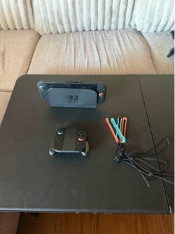 1 Month Old Switch 2 w/ Extra Joy-Cons – Excellent Condition