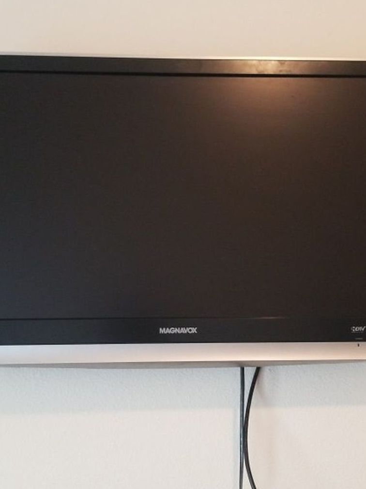 Magnavox 32MF338B 32" LCD TV