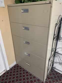 File Cabinet - legal size