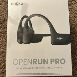 SHOKZ OpenRun Pro - Open-Ear Bluetooth Bone Conduction Sport Headphones