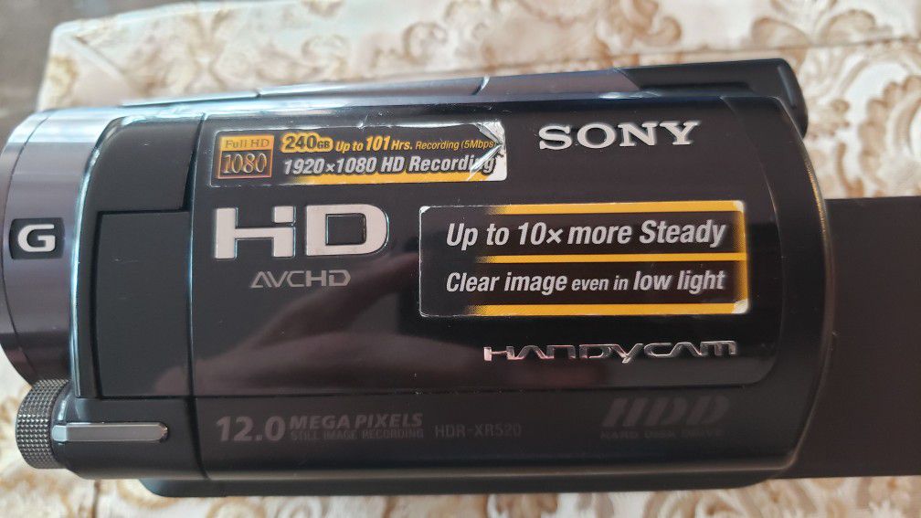 RETAIL $1200> $350/Sony HDR-XR520V / 240GB / 100 Hrs. REC fullHD /HDD / H D Camcorder w/12x Optical Zoom / Picap Niles Illinois.Hdmi / GPS 👍💪😆📽