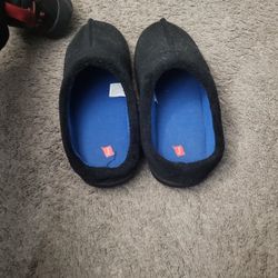 Hanes Slippers Size XXL