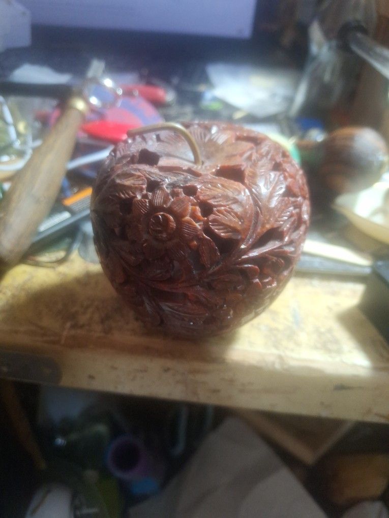 Carved CinnabarApple