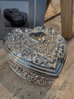 Jewel box heart shape silverplated