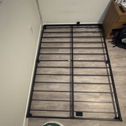 Low Profile Bed Frame (Full Size)