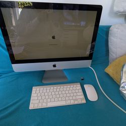 MAC 21.5" Mid 2010 All In On Desktop/