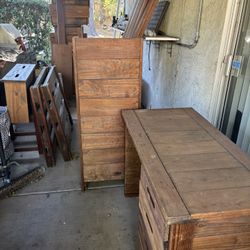 Solid Wood Bunk Beds +extra Single Bed