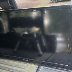 45 Samsung TV Including Wall Mount 
