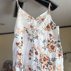 Women’s Top BNWT Size L