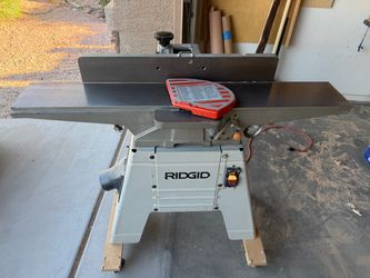 RIDGID 6⅛” Cast-Iron Jointer with Rolling Base