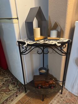 Corner Metal Stand