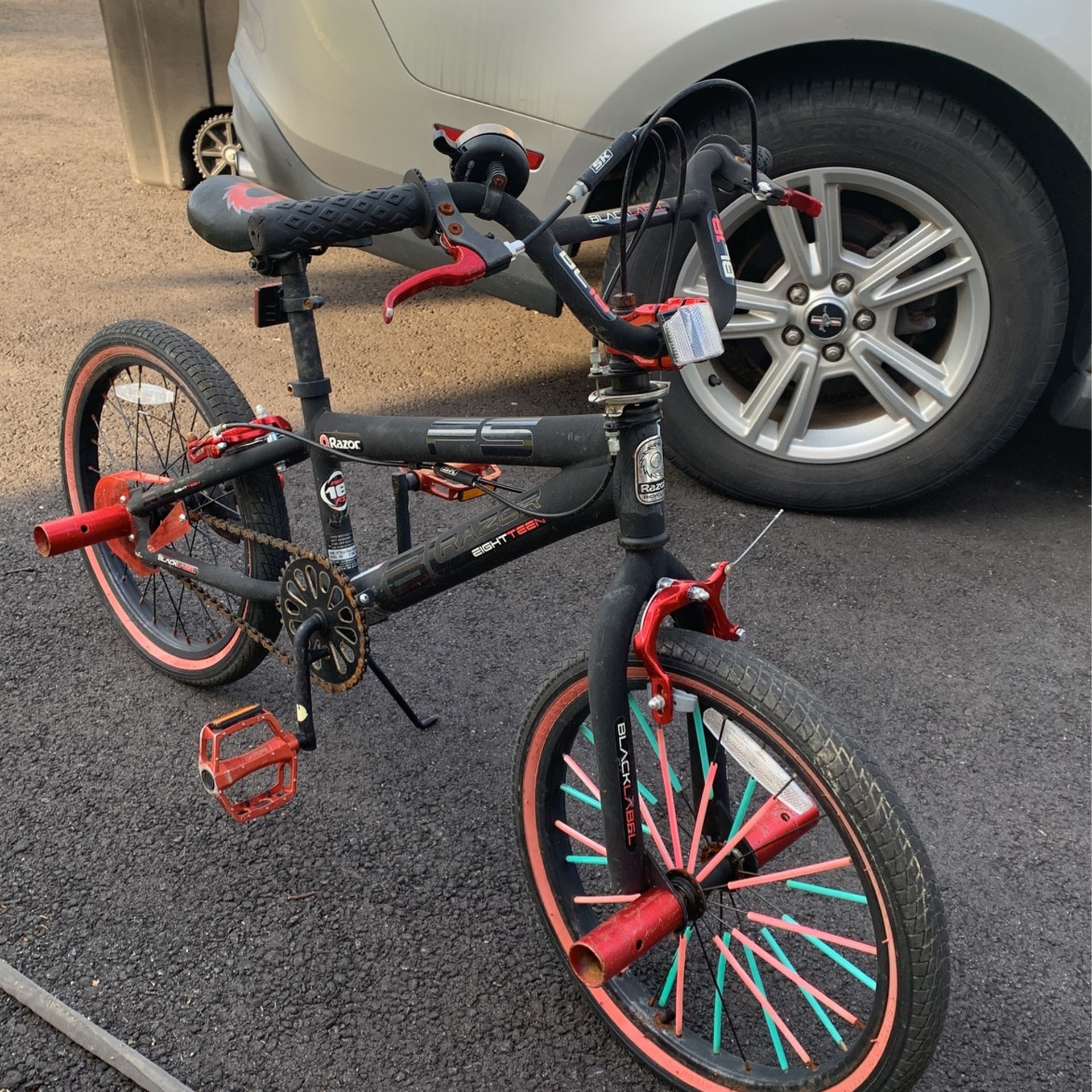 18in Razor Bike “black Label”