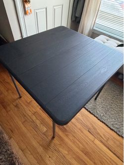Black Square Folding Table (34”) - w Fitted Black Tableclothes
