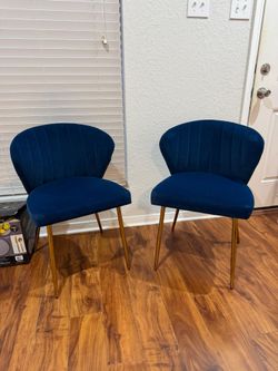 2 nice Chairs