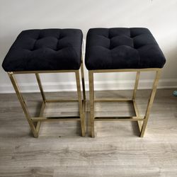 Beautiful Black Stools 