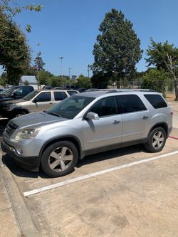 2010 GMC Acadia 3 rows 150k miles