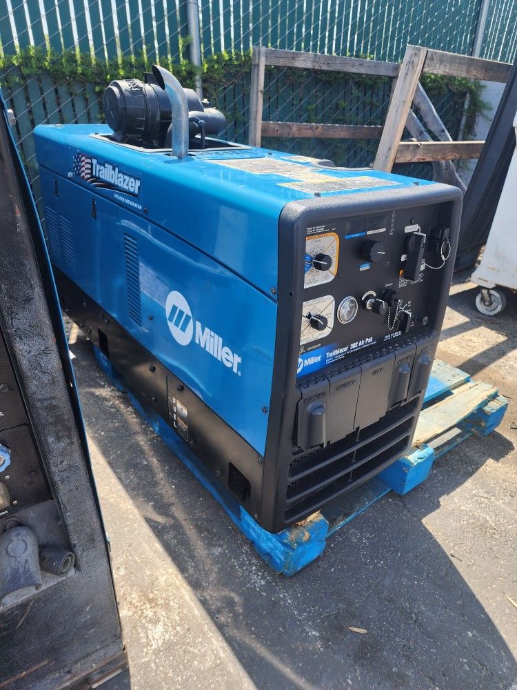 Miller Trailblazer 302 AirPak Welder Generator Air Compressor